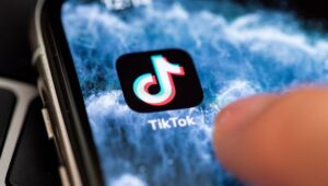 TIK TOK