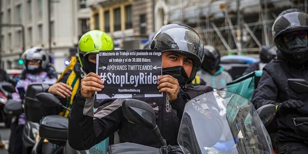 repartidores de delivery protestan por Ley Rider