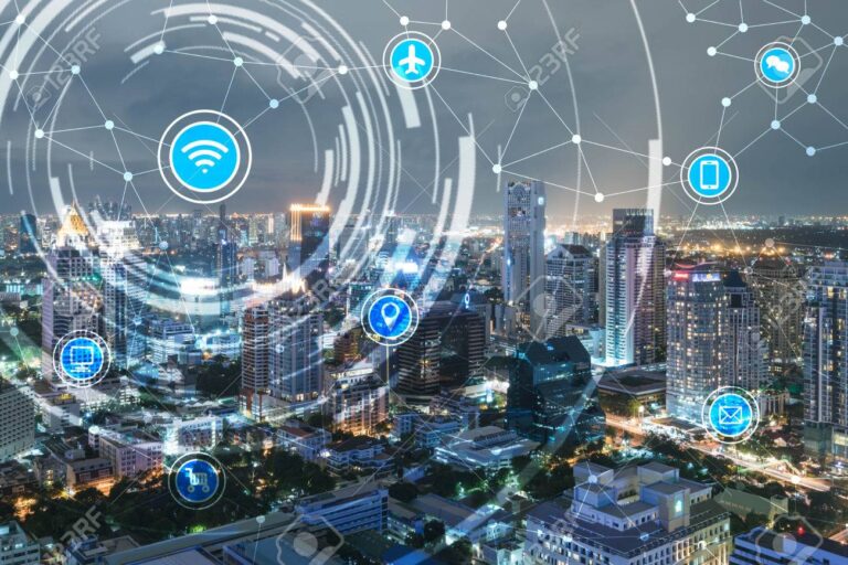 El sector inmobiliario se está transformando a través de las PropTech de acuerdo a varios expertos como Hassan Mansur González.