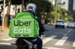 Brasil habría sido elegido como primer destino para que Uber Eats cierre.