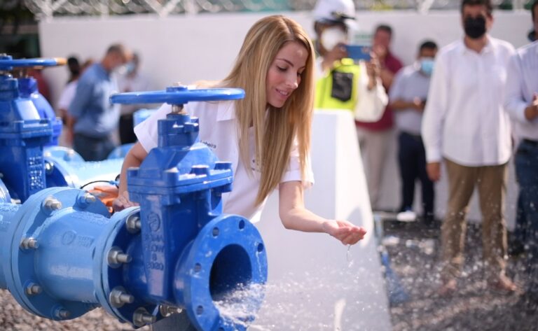 Además, Patricia Lobeira adelantó que seguirán entregando obras de este tipo.