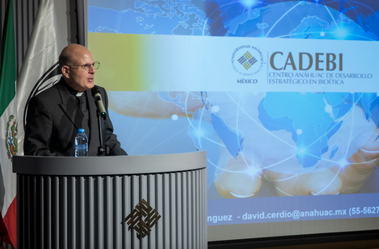 Luis Doporto Alejandre estuvo en la presentación del CADEBI.