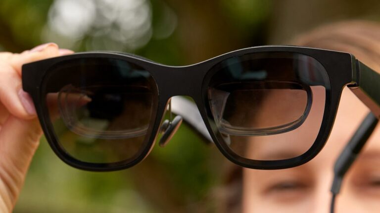 Desarrollan lentes con subtítulos en vivo