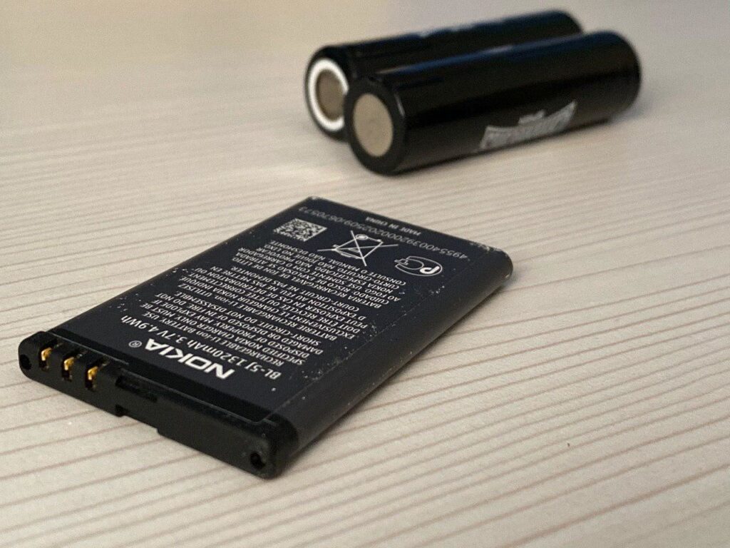 Crean batería que carga el teléfono móvil al 90% en 10 minutos