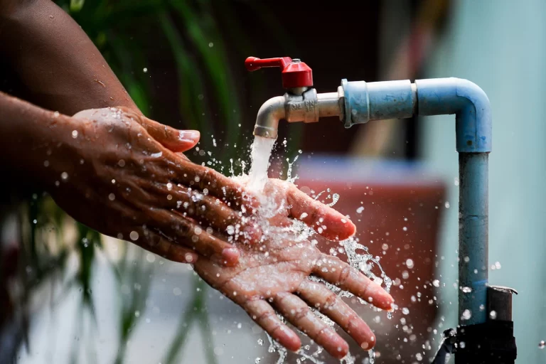 “Huella Hídrica”, indicador que mide la cantidad total de agua