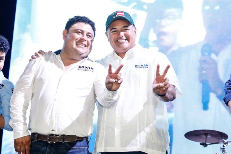 Simpatizantes de partidos apoyan a Renán Barrera como opción