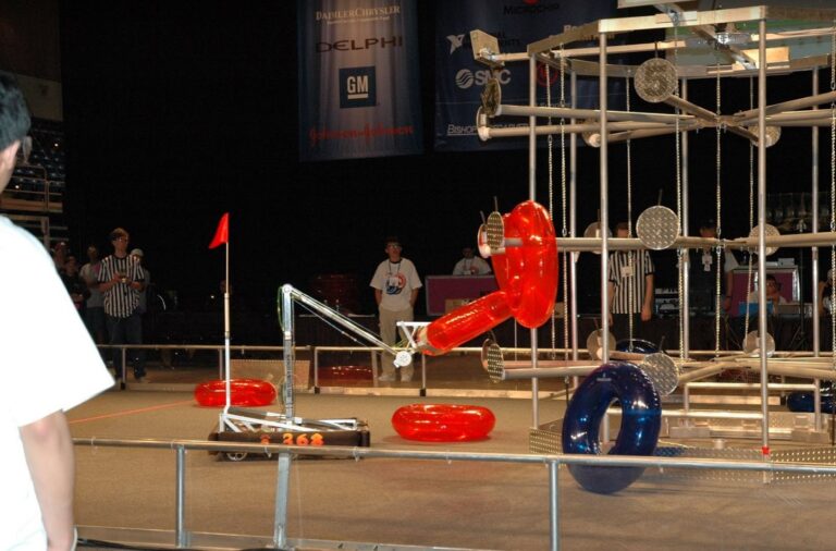Equipo mexicano clasifica al Einstein en la competencia FIRST