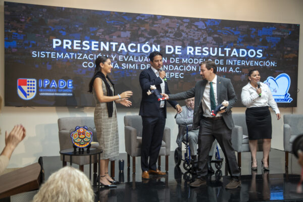 MIT y Farmacias Similares crean beca para científicos mexicanos