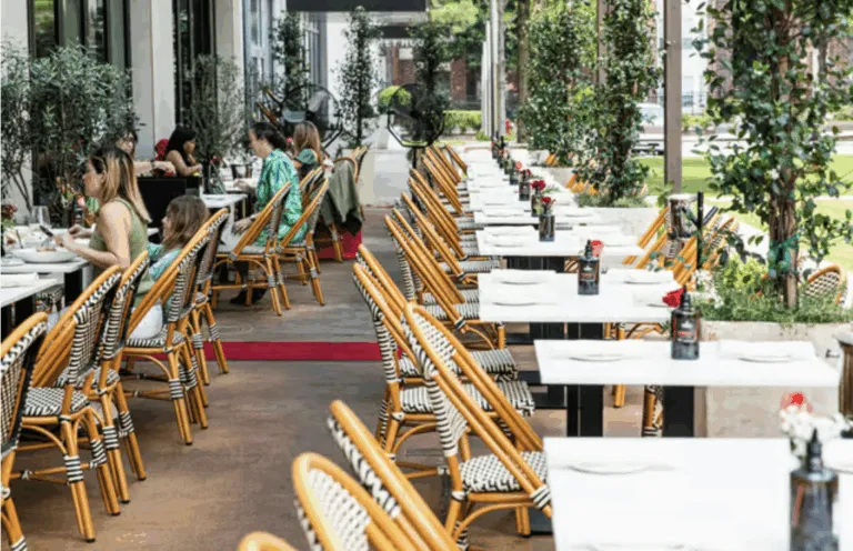 Bari Ristorante redefine la hospitalidad bajo visión de Norman Hagemeister