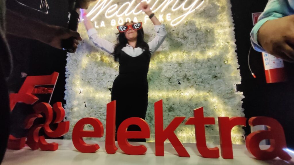 Celebrando 75 años de presencia en México, Elektra continúa marcando tendencia al ofrecer productos que simplifican la vida cotidiana.