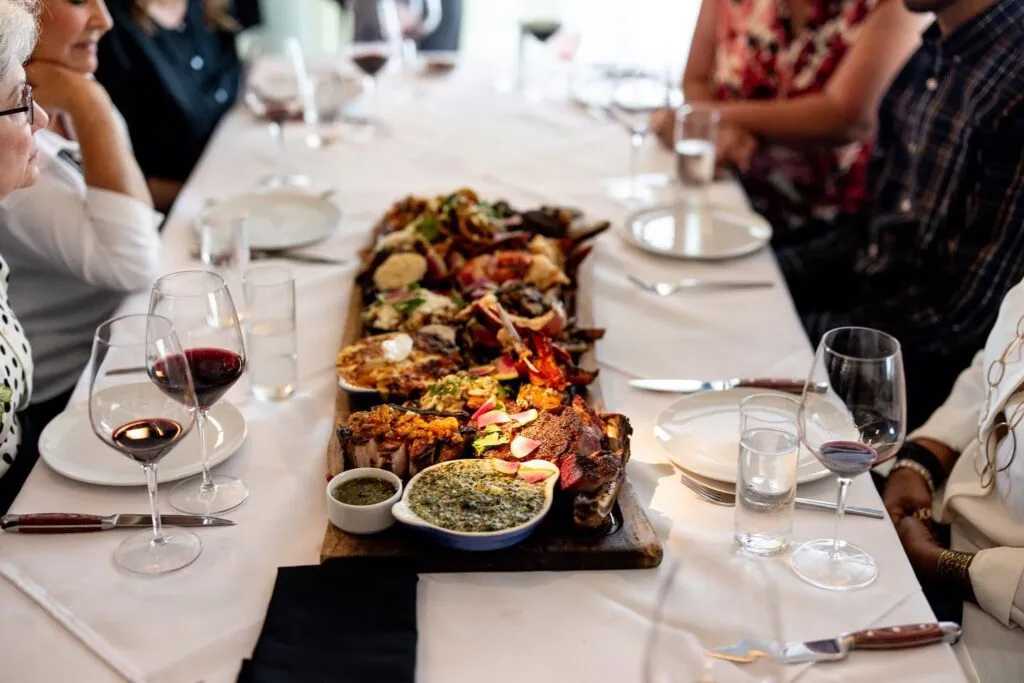 Norman Hagemeister transforma Georgia James con alta cocina sensorial