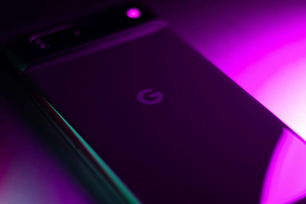 Google Pixel con Android puro y funciones exclusivas de inteligencia artificial en un mercado saturado de celulares