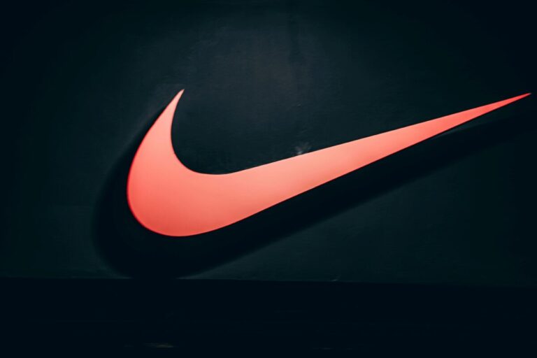 Imagen editorial del laboratorio de Nike con pruebas biomecánicas de las zapatillas Alphafly en desarrollo
