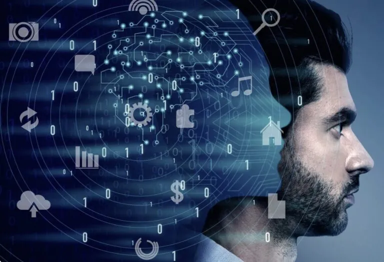 Alejandro Martínez Araiza es creador de La REBEL.