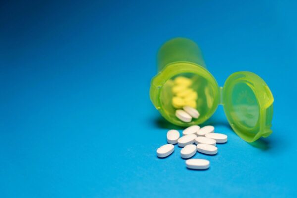 Imagen editorial de Sanofi representando su éxito trimestral por ventas récord de Dupixent