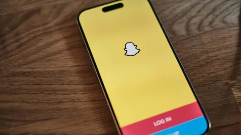Snapchat cobrará por almacenamiento Snapchat en Estados Unidos y ofrece opciones gratuitas para guardar fotos y recuerdos digitales