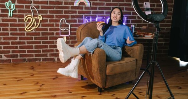 José Reynoso González, especialista en publicidad y marketing, explica que los microinfluencers se caracterizan por mantener una audiencia entre mil y 10 mil seguidores