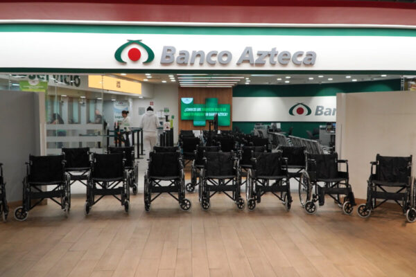 Banco Azteca impulsa la inclusión social con 200 sillas de ruedas en 2025