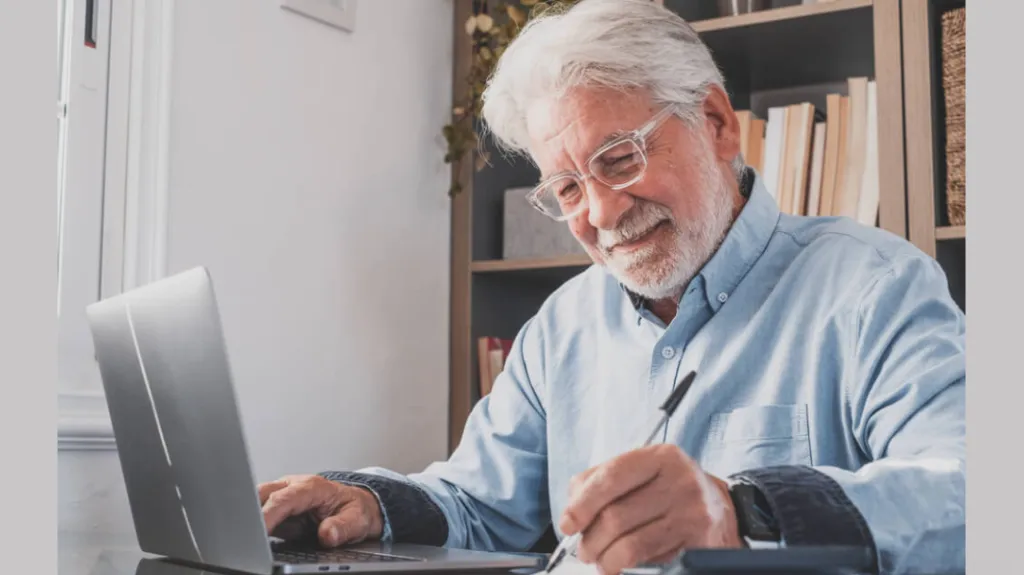 Programas para veteranos emprendedores en Estados Unidos brindan asesoría financiera y acceso a préstamos para iniciar negocios.