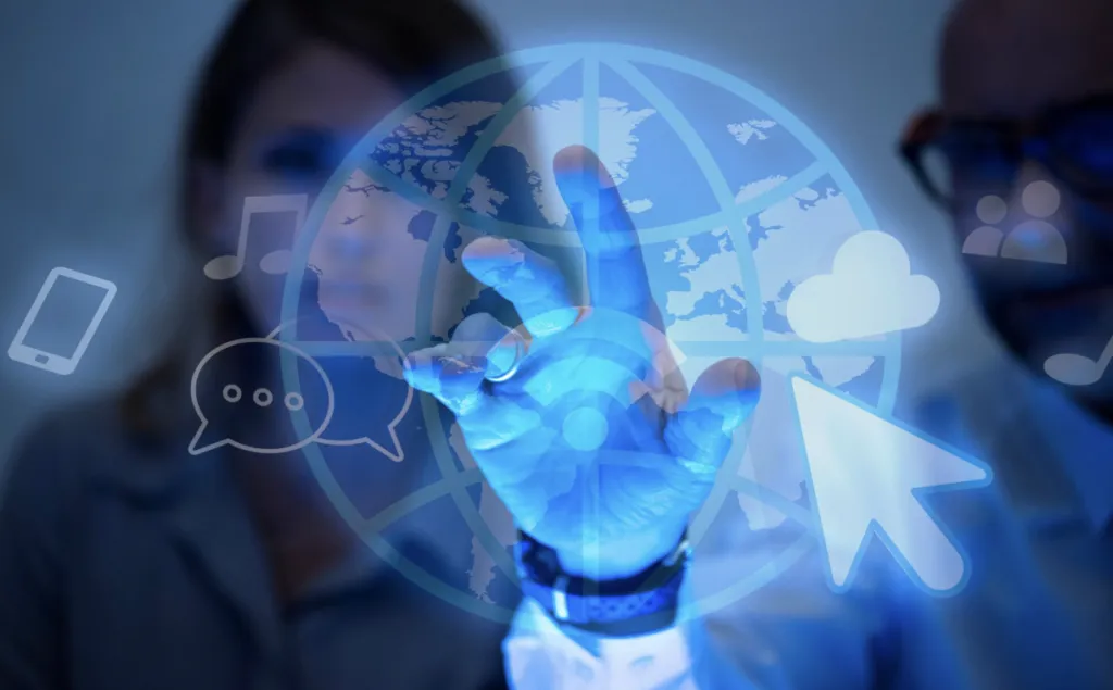 Ariel Picker habló sobre resiliencia digital, inteligencia artificial y prevención cibernética.