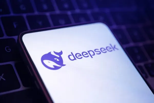 DeepSeek genera rumores tras detectar un modelo de IA no anunciado en China