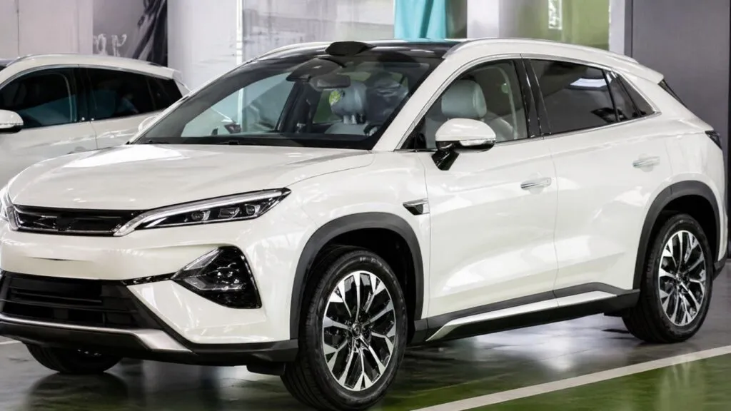 BYD SUV con autonomía de 710 km en España liderando ventas eléctricas