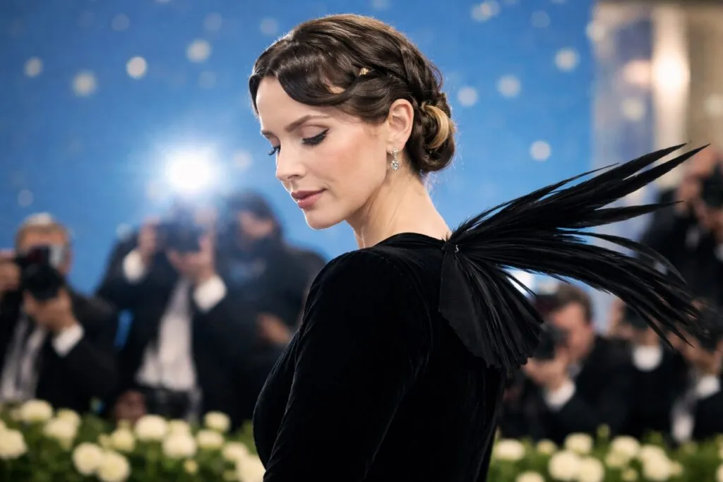 Lana Del Rey interpretando tema principal de película en Estados Unidos con impacto en música y cine global