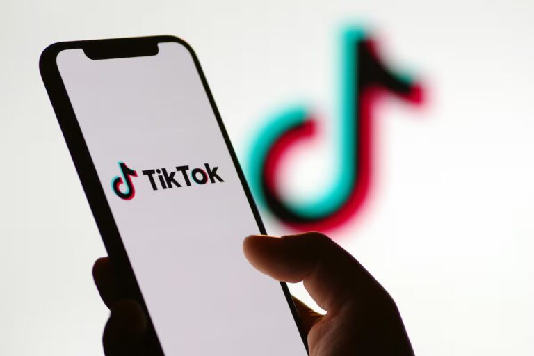 Uso de TikTok niños impacta el cerebro infantil con sobreestimulación digital y menor capacidad de atención