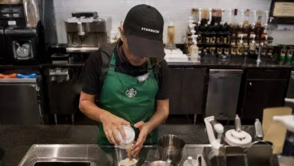 Starbucks elimina sistema de inventario con IA tras cierre de Nomad Go en Estados Unidos
