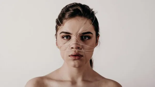 Apps para envejecer el rostro con IA y crear imágenes realistas del futuro desde el celular