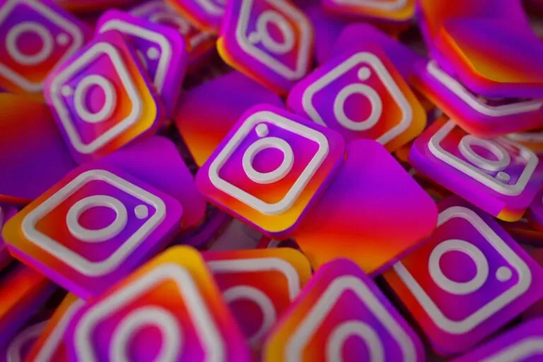 Instagram colaborador para compartir publicaciones y aumentar el alcance entre dos cuentas