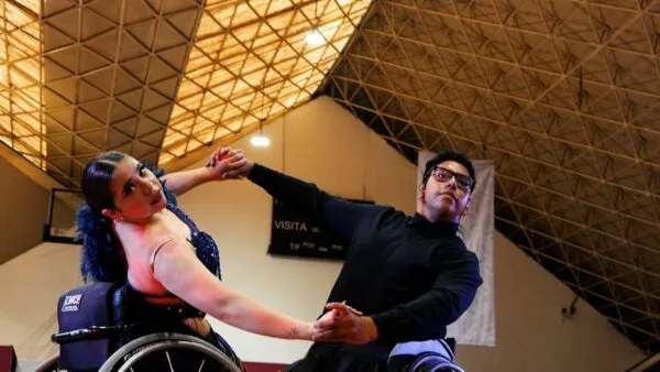 Daniel Alatorre conquistó tres podios en el Nacional de Paradanza y apunta al Mundial de Eslovaquia