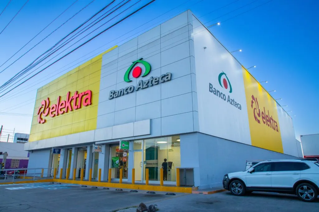 Elektra impulsa la renovación tecnológica en hogares para la temporada futbolera