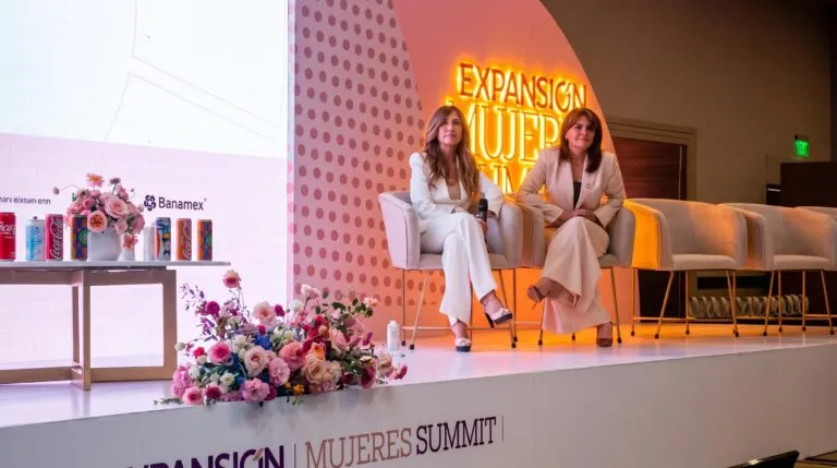 Elena Alti participa en panel sobre liderazgo femenino y redes profesionales en México
