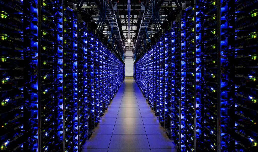 Centro de datos de inteligencia artificial utilizando sistemas de refrigeración con alto consumo de agua