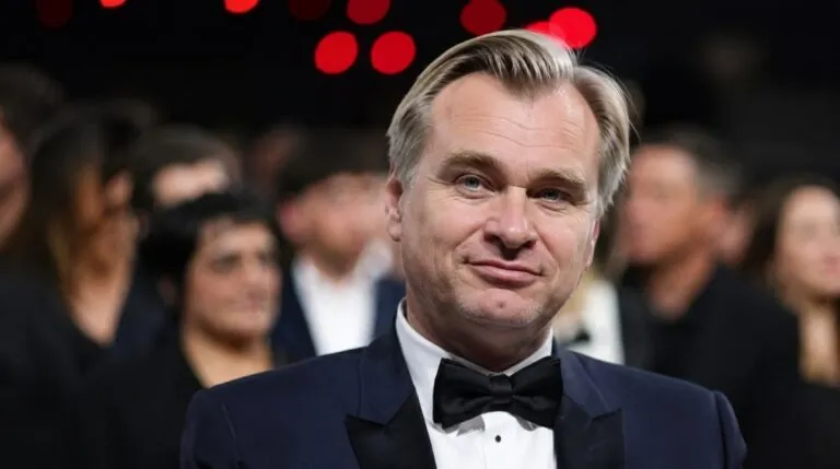 Christopher Nolan habla sobre inteligencia artificial y creatividad humana en la industria del cine.