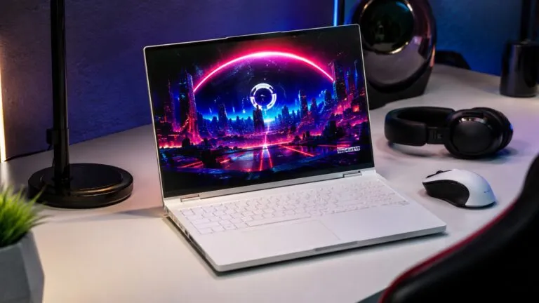 Lenovo Legion 7a con RTX 5070 de 12 GB enfocada en rendimiento para videojuegos y creación de contenido.