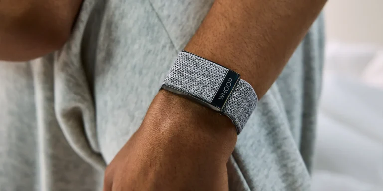 Tecnología portátil en el Mundial mide sueño, ritmo cardiaco y recuperación para cuidar la salud de jugadores.
