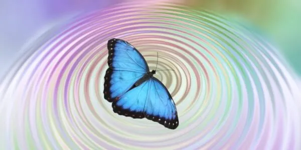 El efecto mariposa desafía a la IA y las supercomputadoras al alterar grandes predicciones desde pequeños cambios iniciales.
