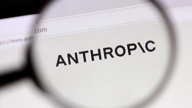 Inteligencia artificial aplicada a la investigación de medicamentos en un laboratorio tecnológico