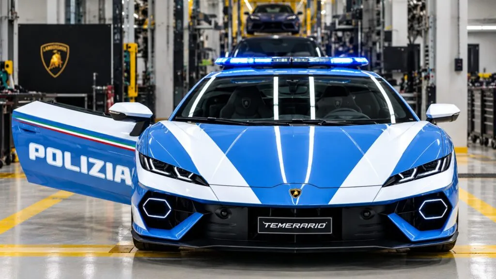 Lamborghini Temerario de la Policía italiana con 920 CV híbridos para transportar órganos y material sanitario