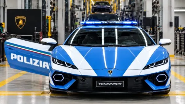 Lamborghini Temerario de la Policía italiana con 920 CV híbridos para transportar órganos y material sanitario