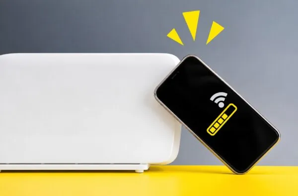Mi WiFi Auxiliar utiliza el móvil como respaldo para mantener dispositivos conectados durante un corte de fibra