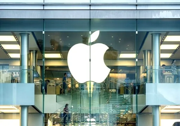 Hub de Apple con Siri AI, pantalla táctil y funciones para controlar dispositivos inteligentes y gestionar diferentes tareas del hogar.