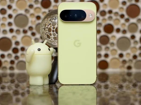 Falla de Android 17 afecta el procesamiento de emojis y caracteres especiales en determinadas aplicaciones.